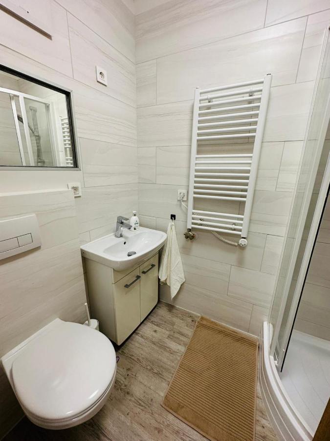 Palace Quarter 1 Peaceful Modern Central Top Floor Apartment Budapest Luaran gambar