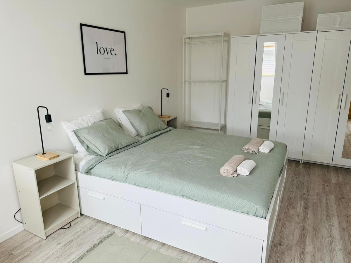 Palace Quarter 1 Peaceful Modern Central Top Floor Apartment Budapest Luaran gambar
